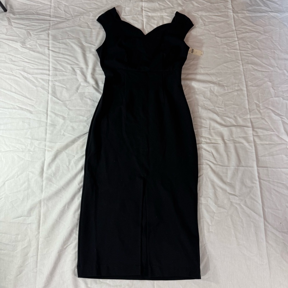 G18. NWT Anthropology Maeve Sleeveless open back Black Dress (m)